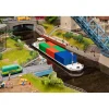 Décor : Cargo fluvial avec conteneurs - Faller