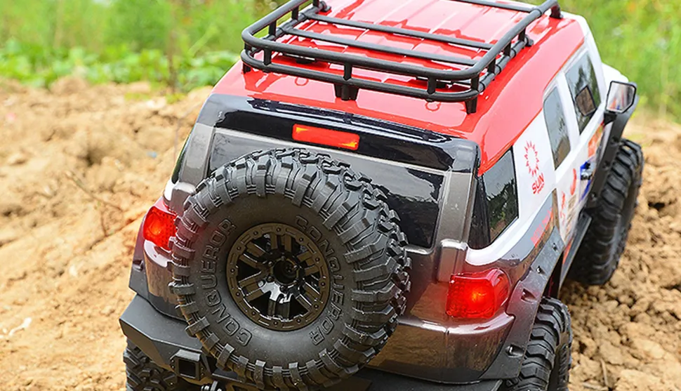 Dirt Climbing SUV Race Crawler 4WD 1:10 RTR Blanc et Rouge - Amewi