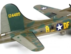 Maquette avion 107 pièces : Forteresse volante B-17F Memphis Belle - Revell