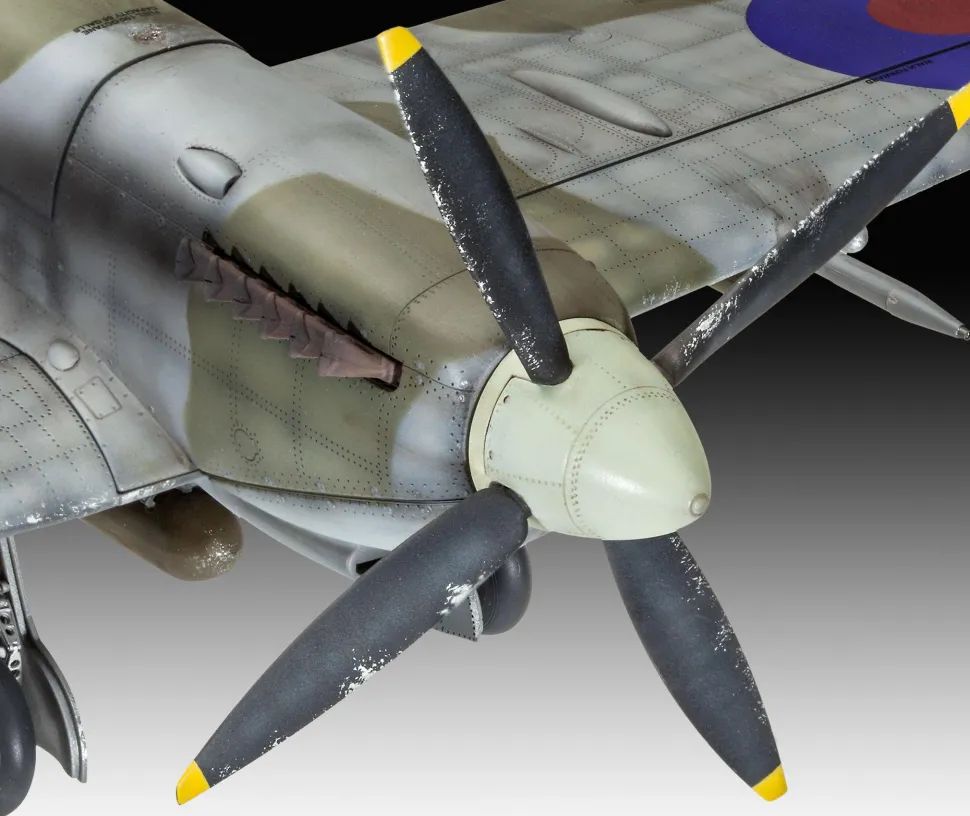 Maquette avion : Supermarine Spitfire Mk.IXC - Revell