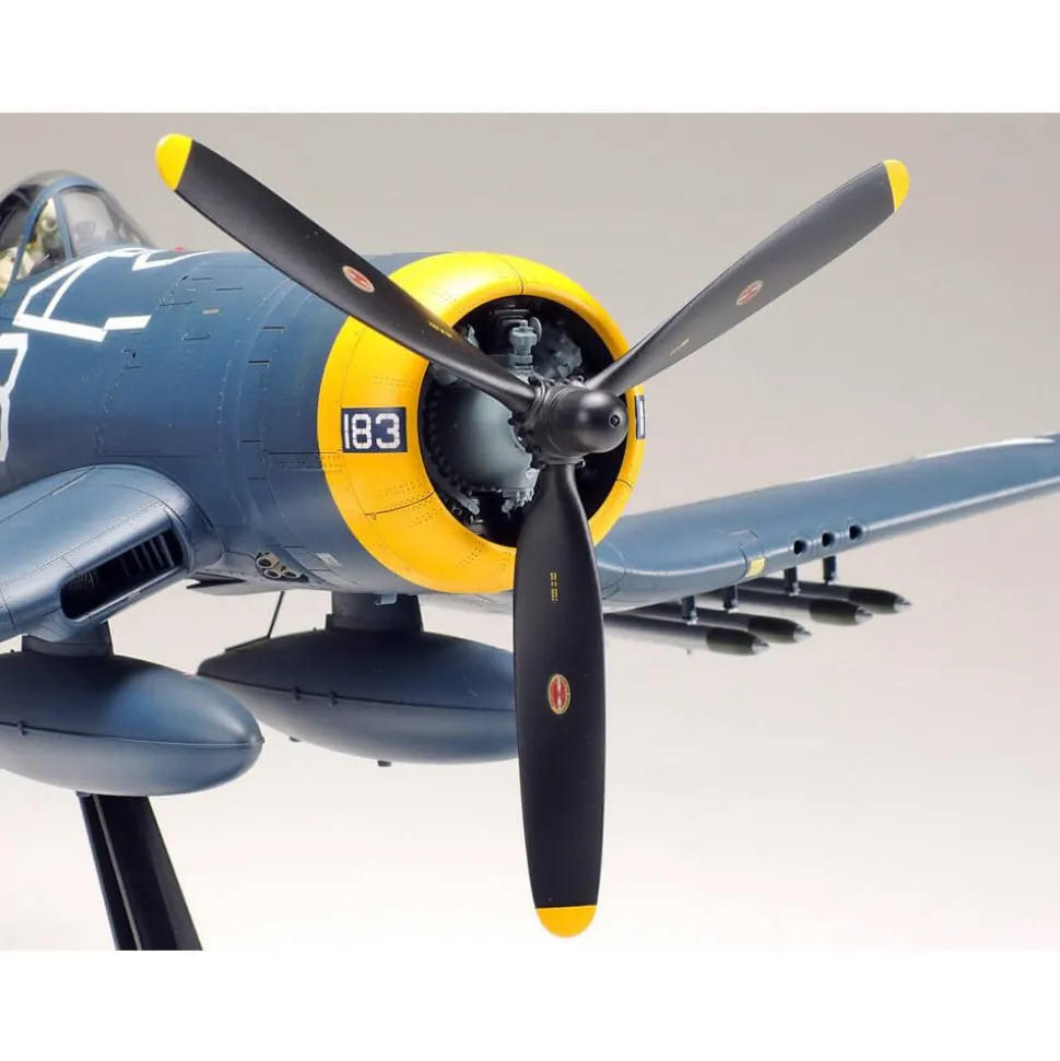 Maquette avion : Vought F4U-1D Corsair - Tamiya
