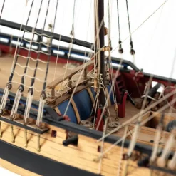 Maquette bateau en bois : HMS Granado - Amati