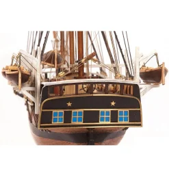 Maquette bateau en bois : Essex - OCCRE