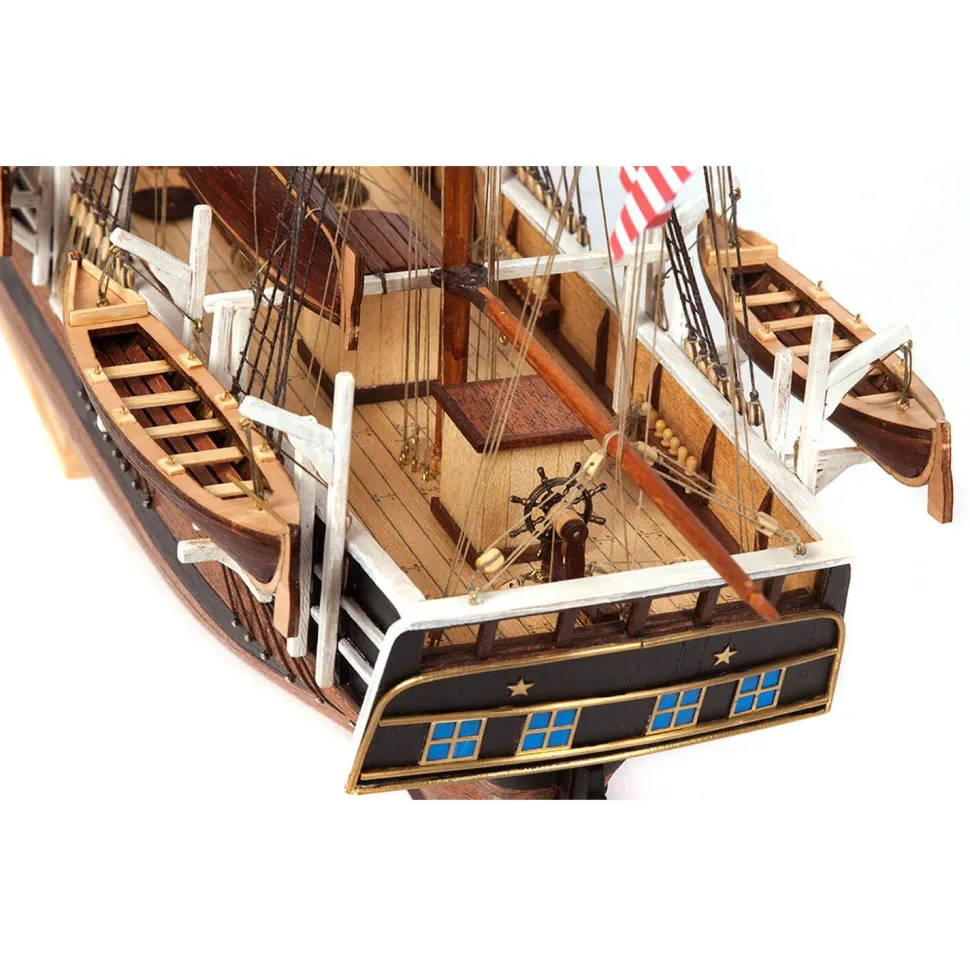 Maquette bateau en bois : Essex - OCCRE