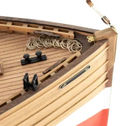 Maquette bateau en bois : Bateau de pêche Ecossais Fifie - Amati