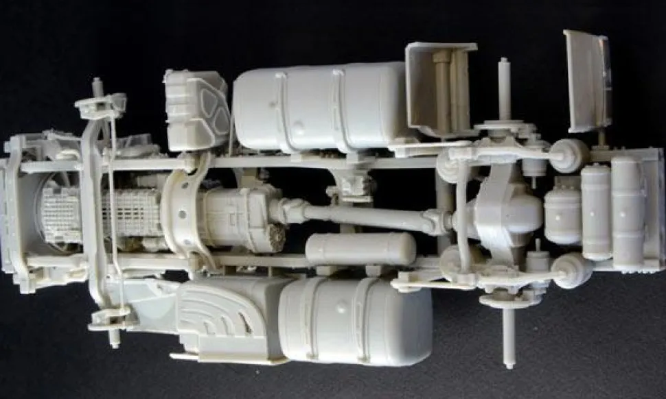 Maquette camion : Mercedes Benz Actros Gigaspace - Italeri