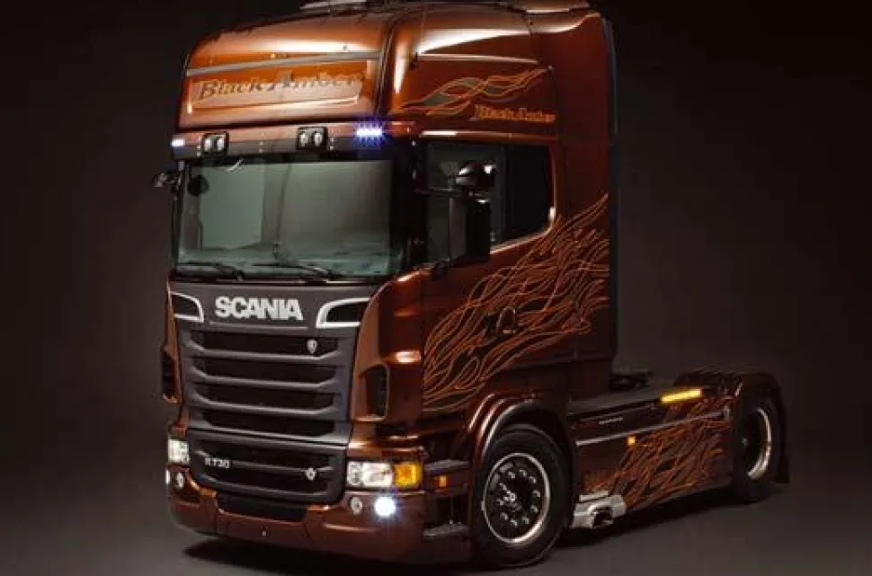Maquette camion : Scania R "Black Amber" - Italeri