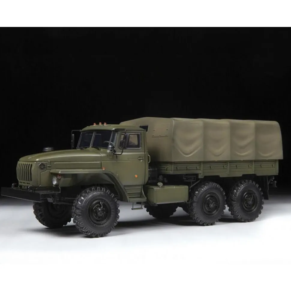 Maquette camion militaire : Camion URAL 4320 - Zvezda