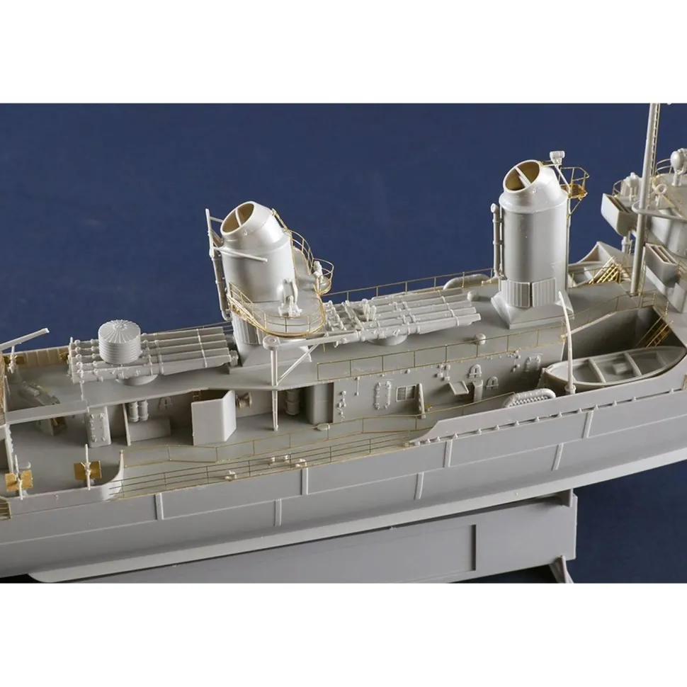 Maquette de bateau : USS Fletcher DD-445 en 1:200 - Trumpeter