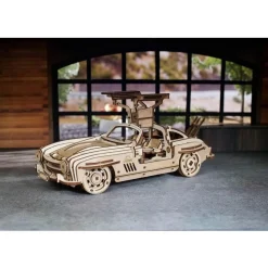 Maquette en bois : coupé sport à ailerons - Ugears