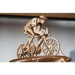 Maquette en bois : Cycliste Automate - Ugears