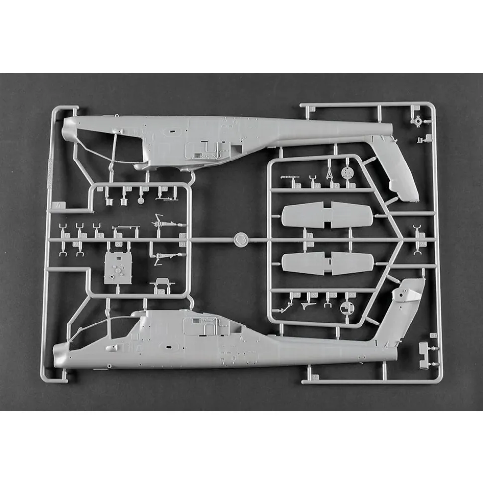 Maquette Hélicoptère : Apache AH-64A - Trumpeter