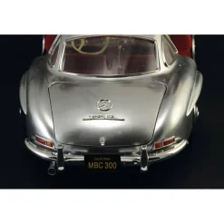 Maquette voiture : Mercedes Benz 300 SL Gull Wing - Italeri