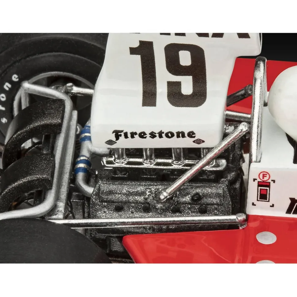 Maquette voiture : Surtees TS16/03 - Revell