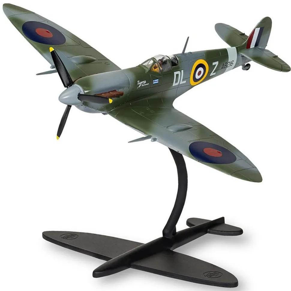 Maquettes avions : Then and Now : Spitfire Mk.Vc et F-35B Lightning II - Airfix