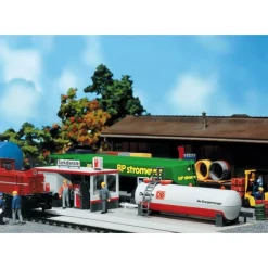 Modélisme ferroviaire HO : Station service des chemins de fer - Faller