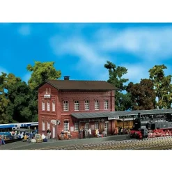 Modélisme ferroviaire HO : Gare de Waldbrunn - Faller