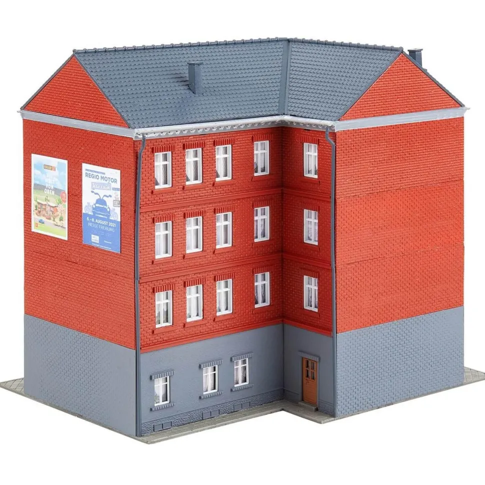 Modélisme HO : Maison d'angle de ville avec studio de tatouage - Faller