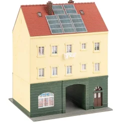 Modélisme HO : Maison de ville avec boutique de modélisme - Faller