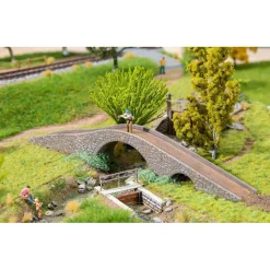 Modélisme HO: 2 Ponts piétons -