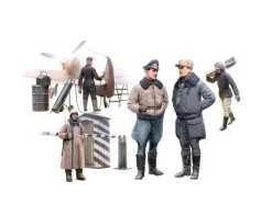 WWII German Luftwaffe Pilots and Ground Personnel in Winter Uniform- 1:48e - ICM - ICM